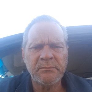 Meet your Posher, Larry